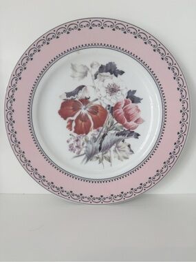 Andrea By Sadek Winterthur Pink Rim Floral Porcelain Plate